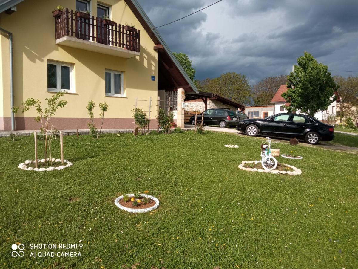 Yellow Rose Apartment Rakovica